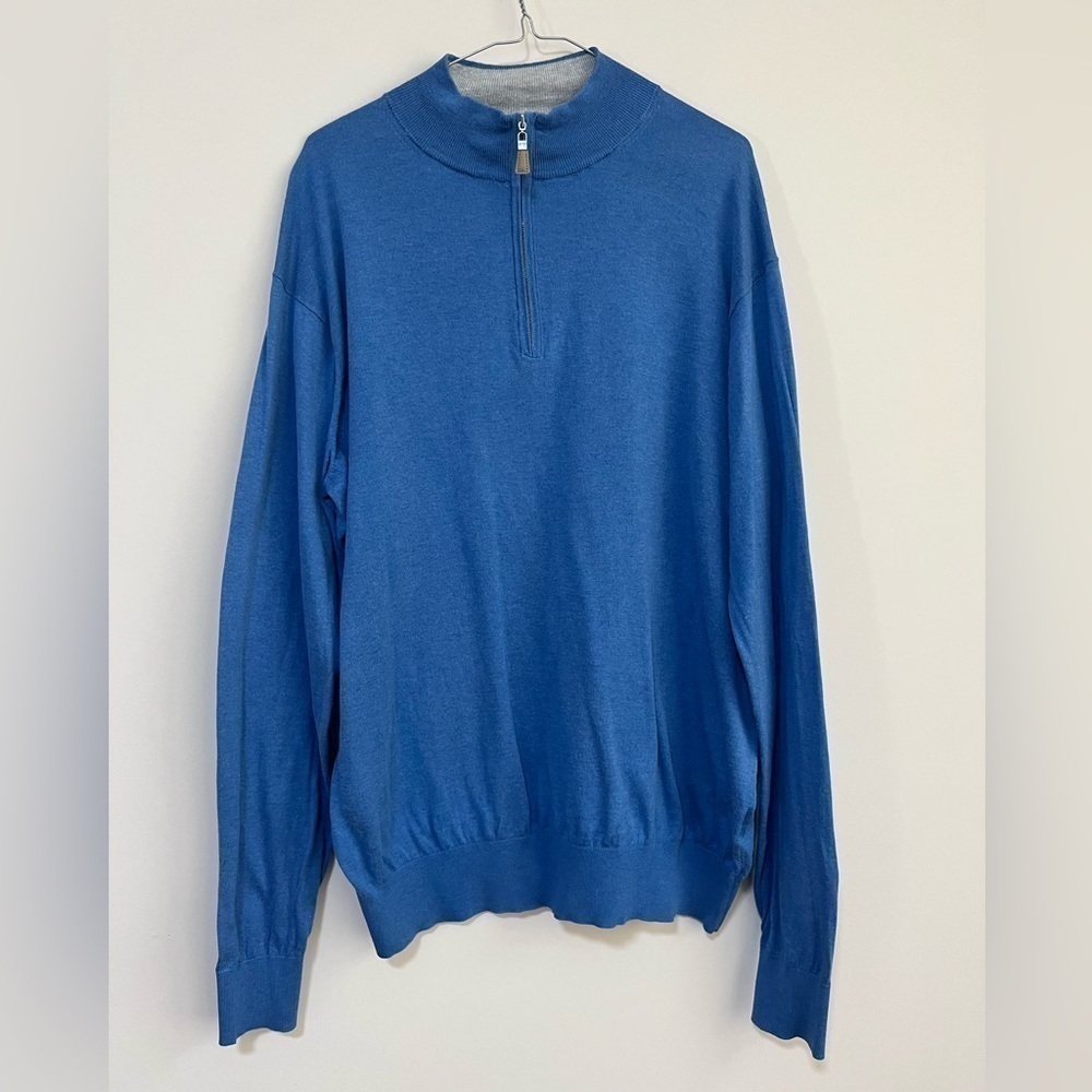 Peter Millar Men’s Quarter Zip Sweater. Excellent Condition. Size L